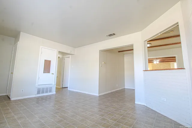 $1,495 | 223 Balboa Drive, Universal City, TX 78148