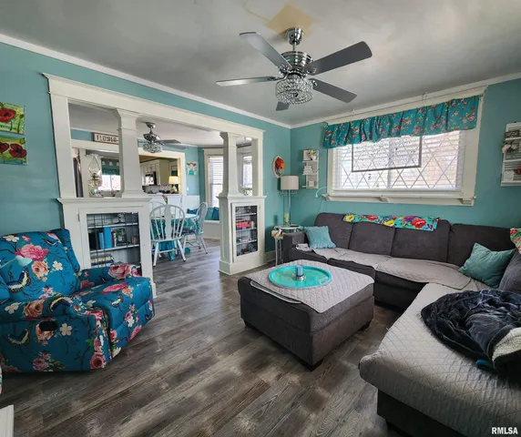 $89,900 | 857 East 4th Street, Galesburg, IL 61401