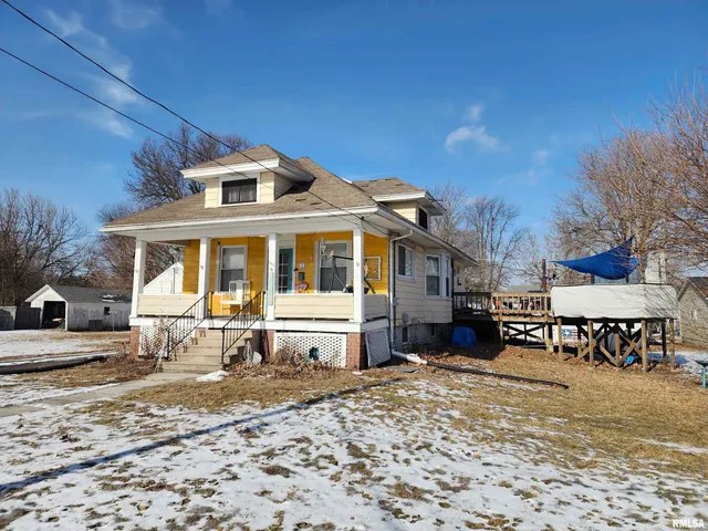 $89,900 | 857 East 4th Street, Galesburg, IL 61401