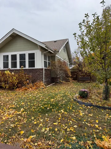 $350,000 | 1746 Stanford Avenue, St. Paul, MN 55105