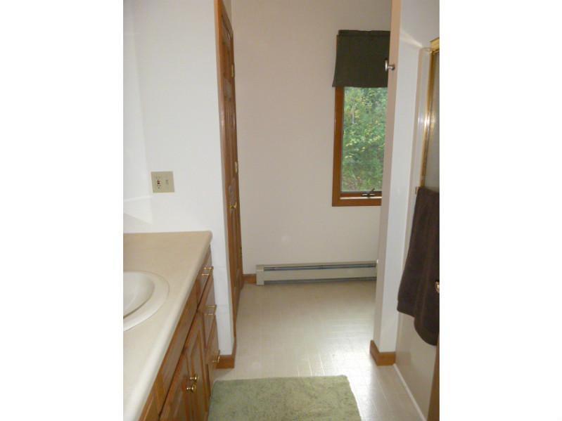 87 Kidder Hill Road Holden, ME 04429 - Photo 13 of 32 Bathroom.