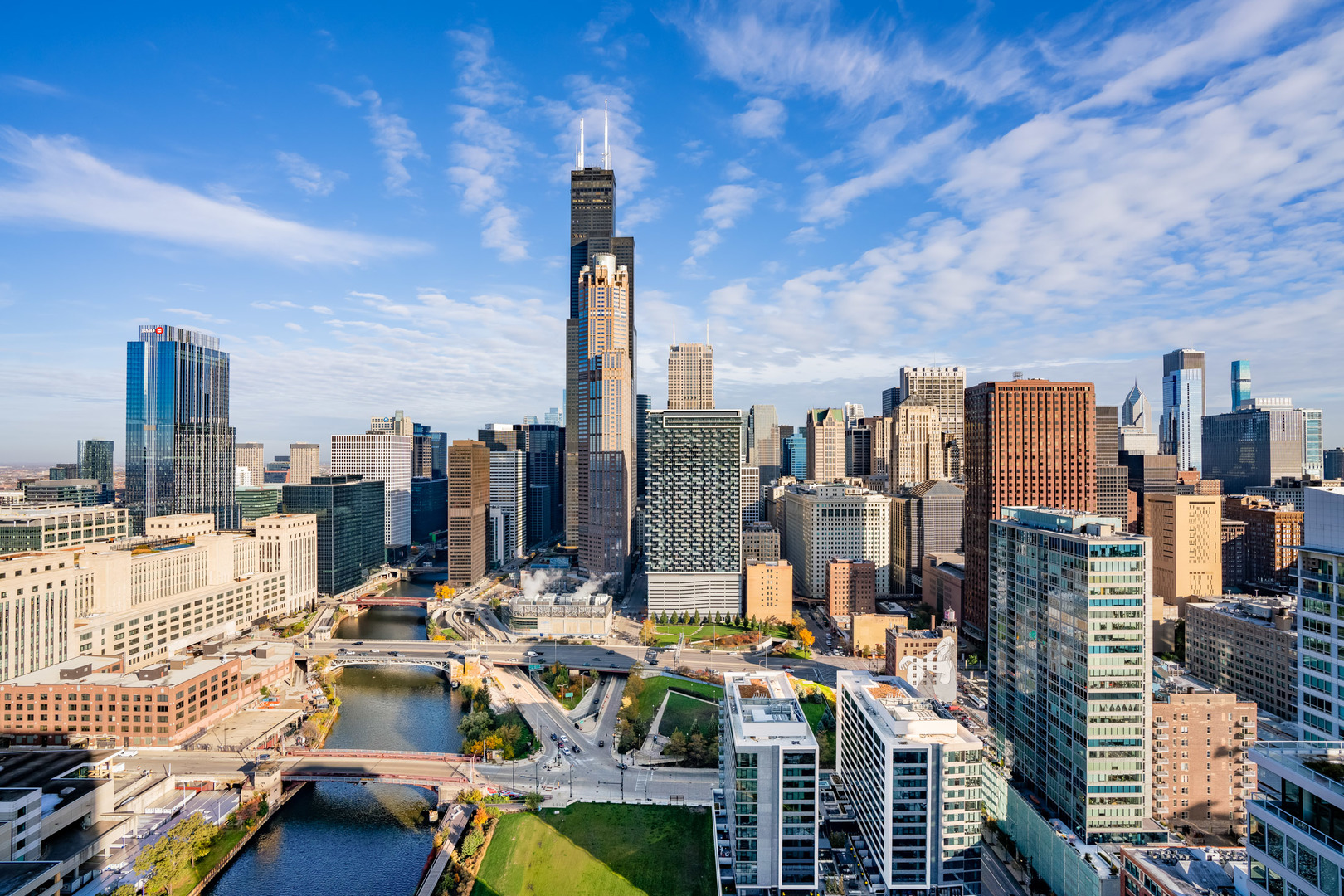 234 West Polk Street, Unit 3706 Chicago, IL 60605 - Photo 29 of 32 a picture of city view