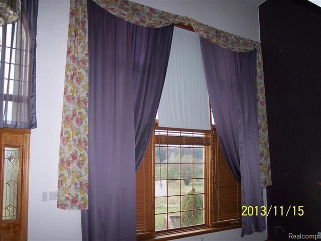 1686 Smith Road Lapeer, MI 48446 - Photo 8 of 26 lving rm 2.jpg
