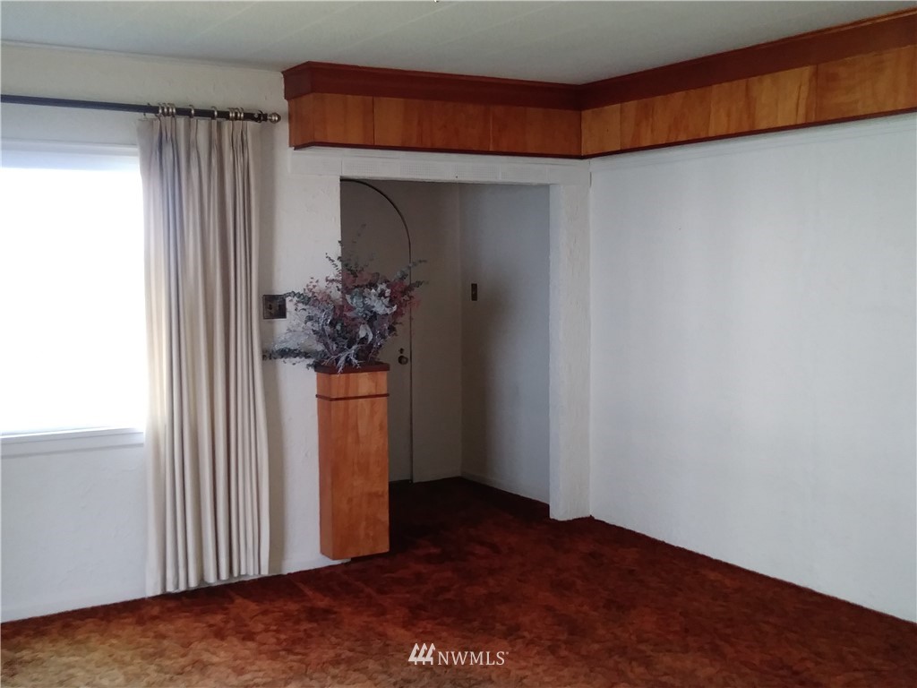 5608 North 49th Street Ruston, WA 98407 - Photo 14 of 23 Gallery Image 14