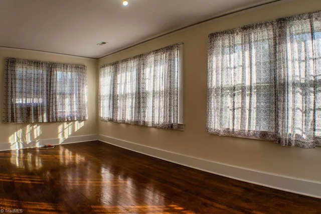 $1,650 | 617 Gales Avenue, Winston-Salem, NC 27103