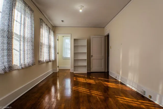 $1,650 | 617 Gales Avenue, Winston-Salem, NC 27103