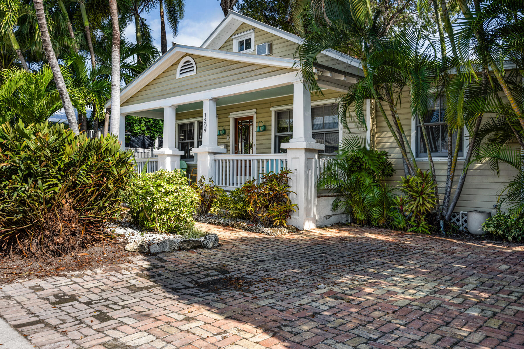 1209 Packer Street Key West, FL 33040 - Photo 8 of 65 1209 Packer St_1oakstudios_02