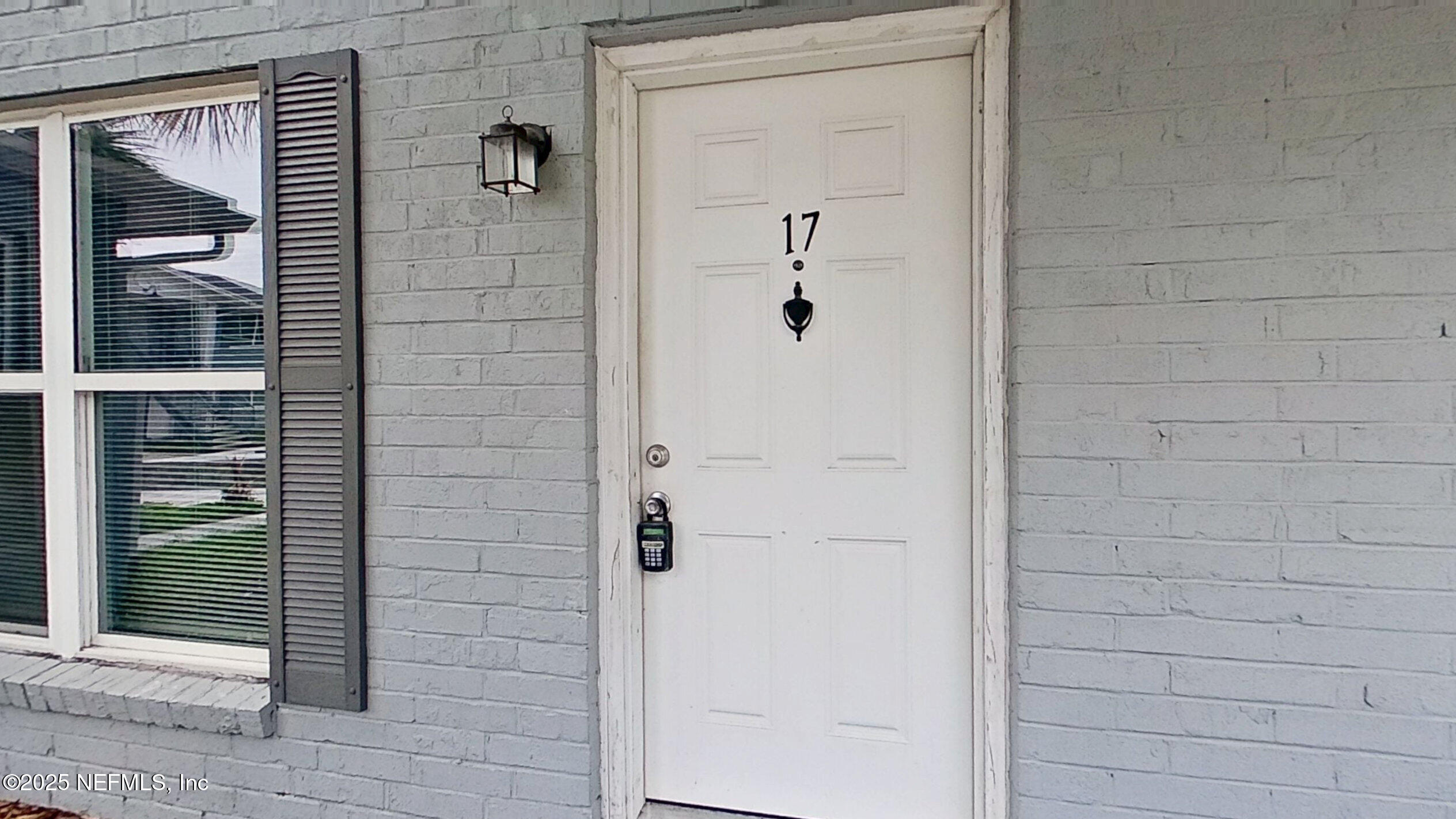 2216 Spring Park Road, Unit 8 Jacksonville, FL 32207 - Photo 7 of 32