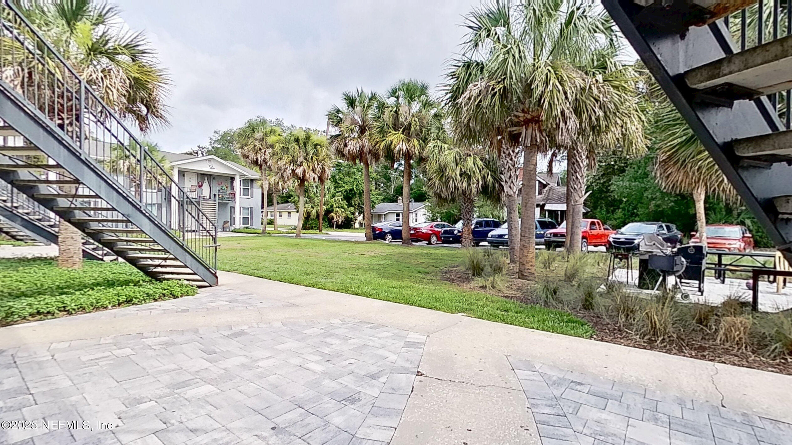 2216 Spring Park Road, Unit 8 Jacksonville, FL 32207 - Photo 8 of 32 a view of a park with plants and trees