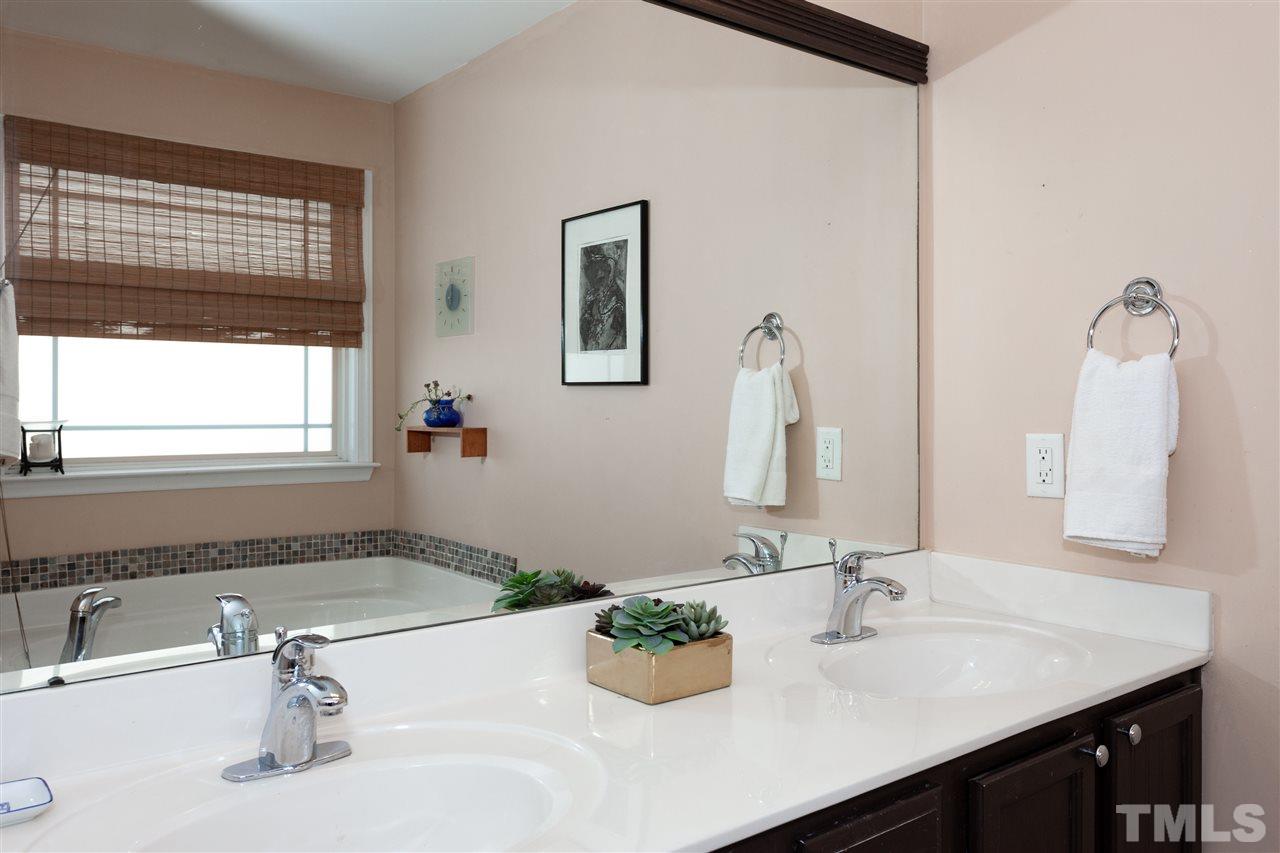 4030 Landover Lane Raleigh, NC 27616 - Photo 18 of 25 Gallery Image 18