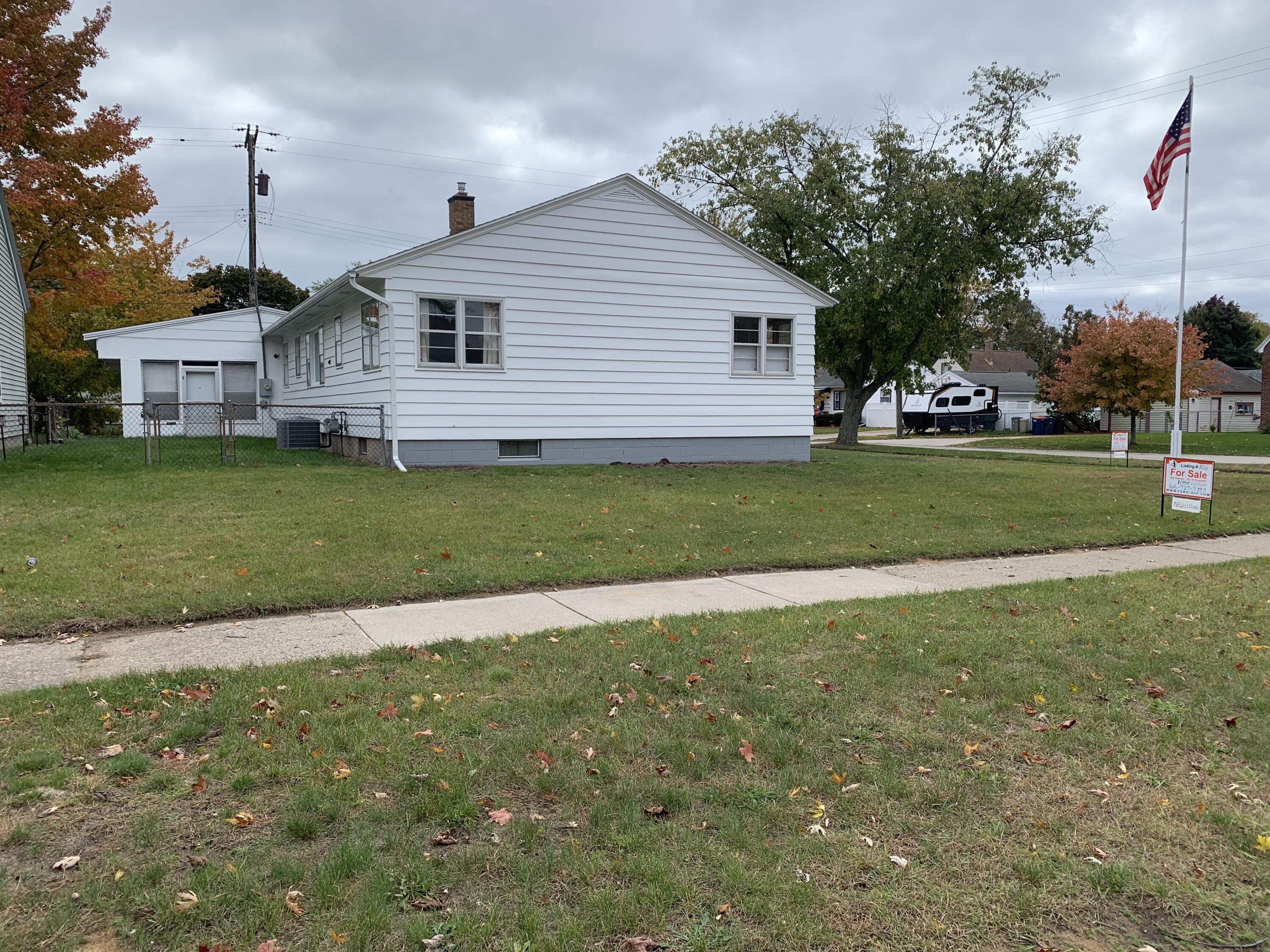 2814 Dawes Road Muskegon, MI 49441 - Photo 3 of 19 26796_Image_3