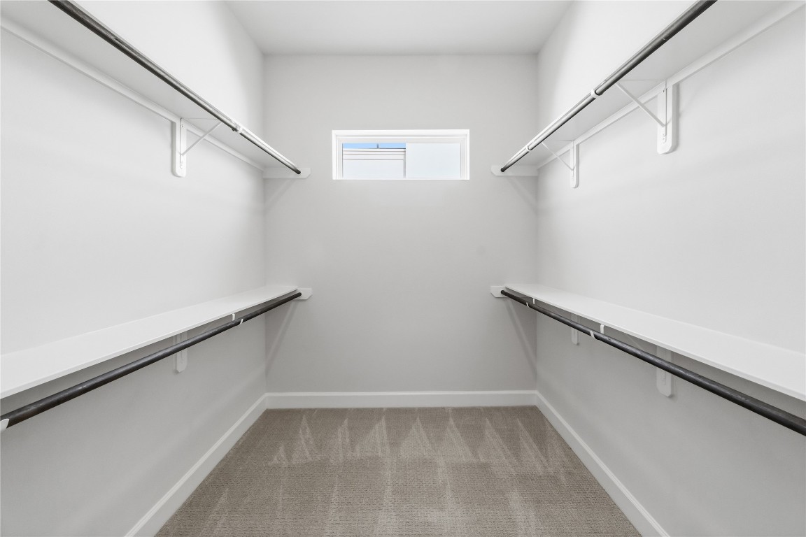 1509 Elgin Street Houston, TX 77004 - Photo 23 of 34 Spacious walk-in closet in the primary bedroom.