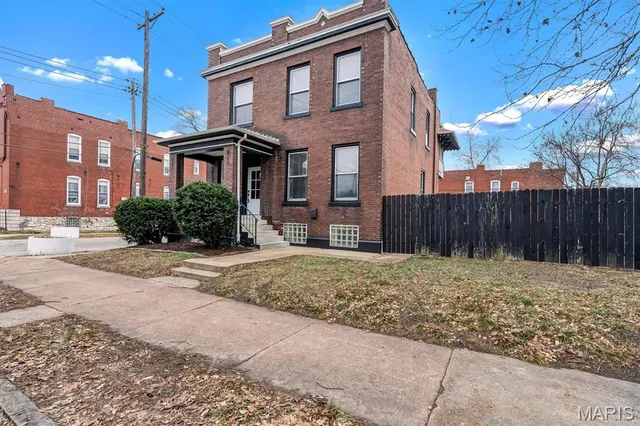 $324,900 | 3500 California Avenue, St. Louis, MO 63118