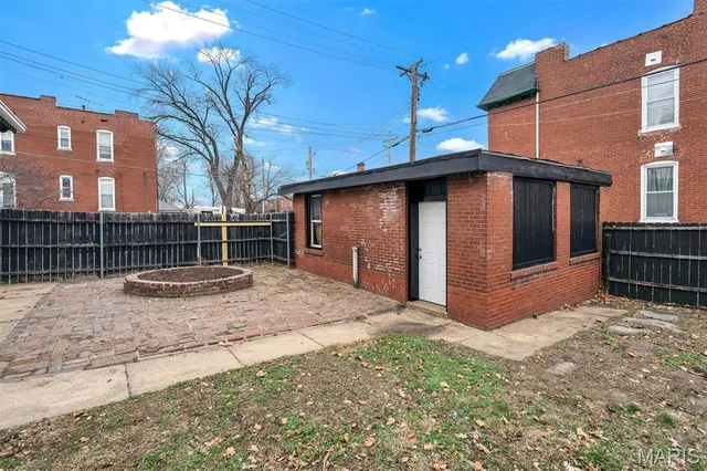 $324,900 | 3500 California Avenue, St. Louis, MO 63118