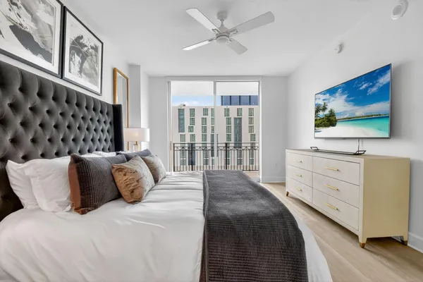 $10,000 | 550 Okeechobee Boulevard, Unit 720, West Palm Beach, FL 33401