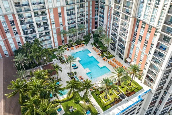 $10,000 | 550 Okeechobee Boulevard, Unit 720, West Palm Beach, FL 33401