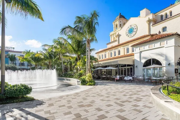 $10,000 | 550 Okeechobee Boulevard, Unit 720, West Palm Beach, FL 33401