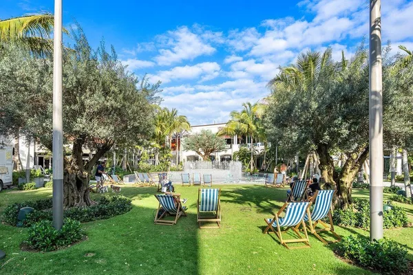 $10,000 | 550 Okeechobee Boulevard, Unit 720, West Palm Beach, FL 33401