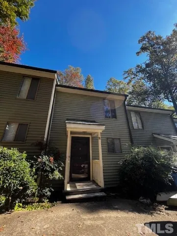 $1,250 | 904 Hearthridge Court, Unit B, Raleigh, NC 27612