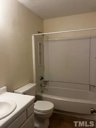 $1,250 | 904 Hearthridge Court, Unit B, Raleigh, NC 27612