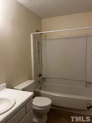 $1,250 | 904 Hearthridge Court, Unit B, Raleigh, NC 27612