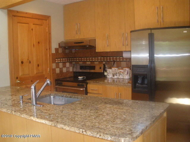 157 Sage Road Long Pond, PA 18334 - Photo 4 of 8 Kitchen