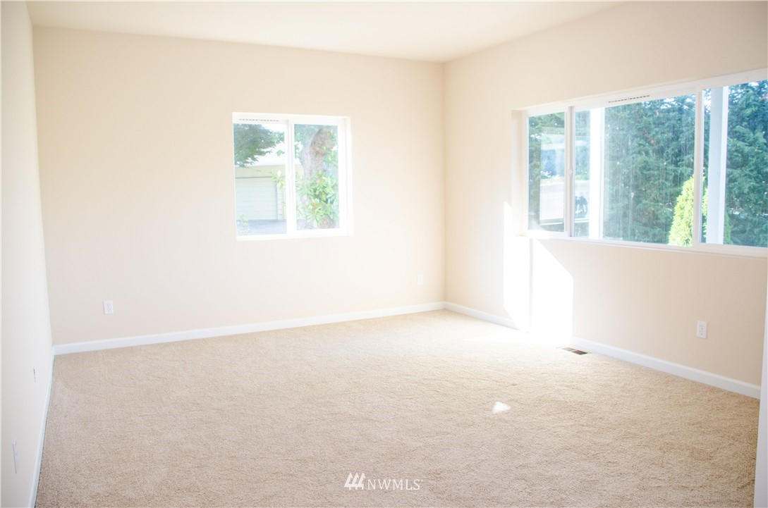 11387 Southeast Sedgwick Road Port Orchard, WA 98366 - Photo 16 of 20 Gallery Image 16