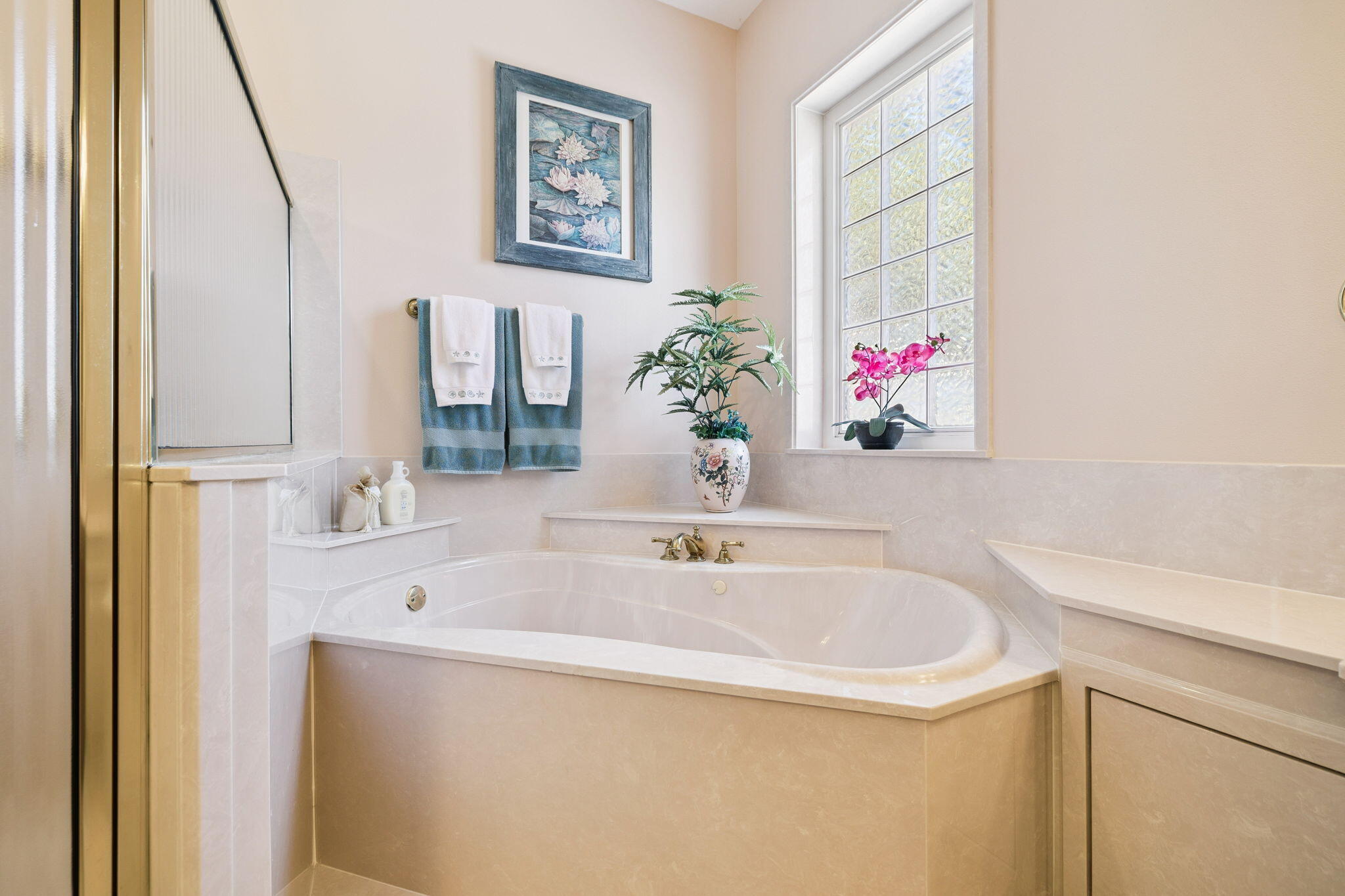 111 Snowdrift Road Miramar Beach, FL 32550 - Photo 24 of 32 a bathroom with a sink and a tub