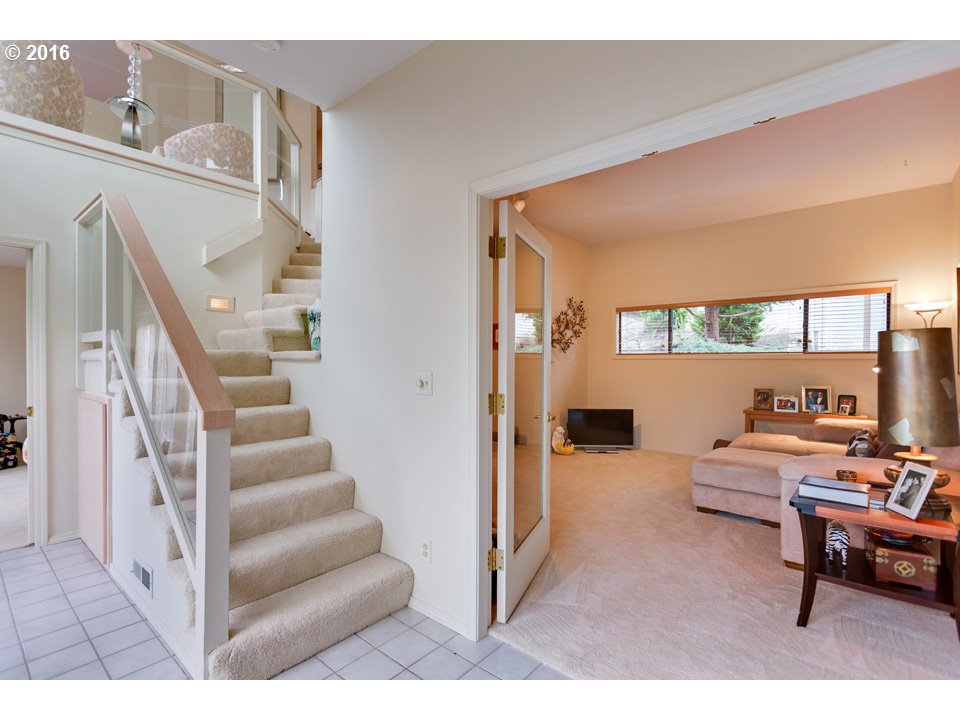 8546 Northwest Reed Drive Portland, OR 97229 - Photo 23 of 32 Gallery Image 23