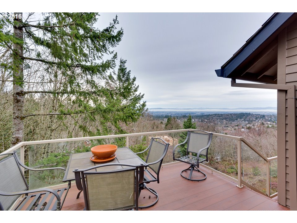 8546 Northwest Reed Drive Portland, OR 97229 - Photo 26 of 32 Gallery Image 26