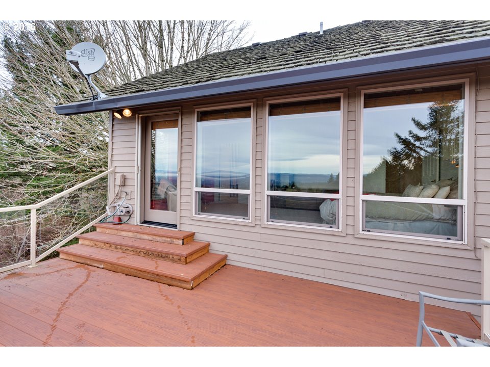 8546 Northwest Reed Drive Portland, OR 97229 - Photo 28 of 32 Gallery Image 28