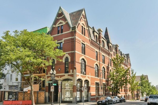 330 E Street, Unit 1 Boston, MA 02127 - Photo 1 of 24 front view of a building