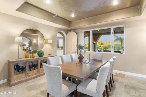 $4,200,000 | 8560 North Canta Bello, Paradise Valley, AZ 85253