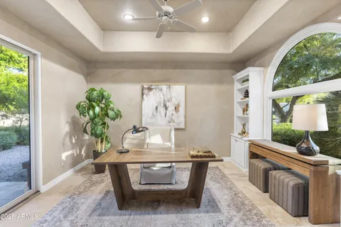 $4,200,000 | 8560 North Canta Bello, Paradise Valley, AZ 85253