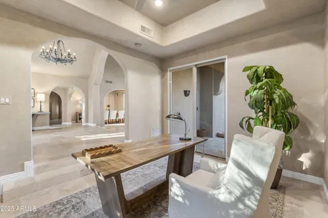 $4,200,000 | 8560 North Canta Bello, Paradise Valley, AZ 85253