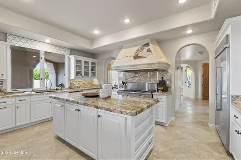 $3,795,000 | 8560 North Canta Bello, Paradise Valley, AZ 85253