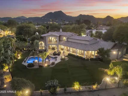 $4,200,000 | 8560 North Canta Bello, Paradise Valley, AZ 85253