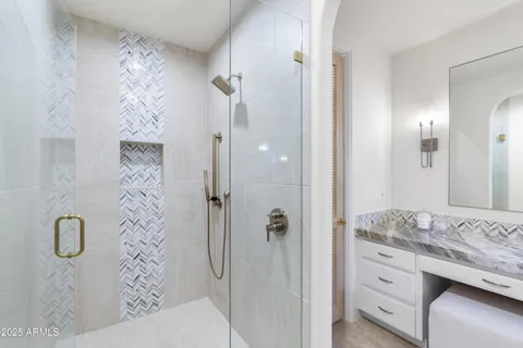 $4,200,000 | 8560 North Canta Bello, Paradise Valley, AZ 85253