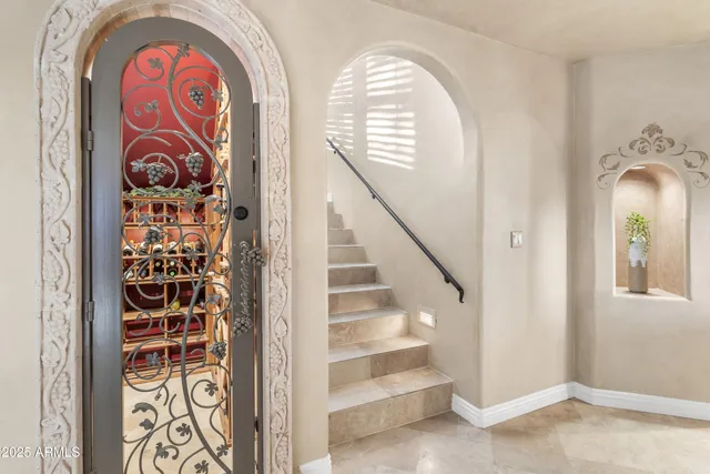 $3,950,000 | 8560 North Canta Bello, Paradise Valley, AZ 85253