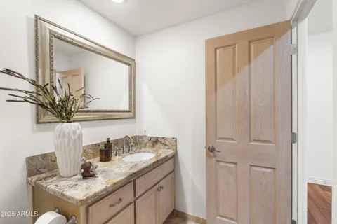 $4,200,000 | 8560 North Canta Bello, Paradise Valley, AZ 85253