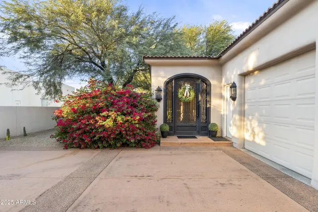 $3,950,000 | 8560 North Canta Bello, Paradise Valley, AZ 85253