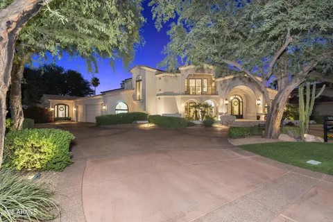 $4,200,000 | 8560 North Canta Bello, Paradise Valley, AZ 85253