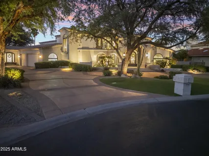$3,795,000 | 8560 North Canta Bello, Paradise Valley, AZ 85253