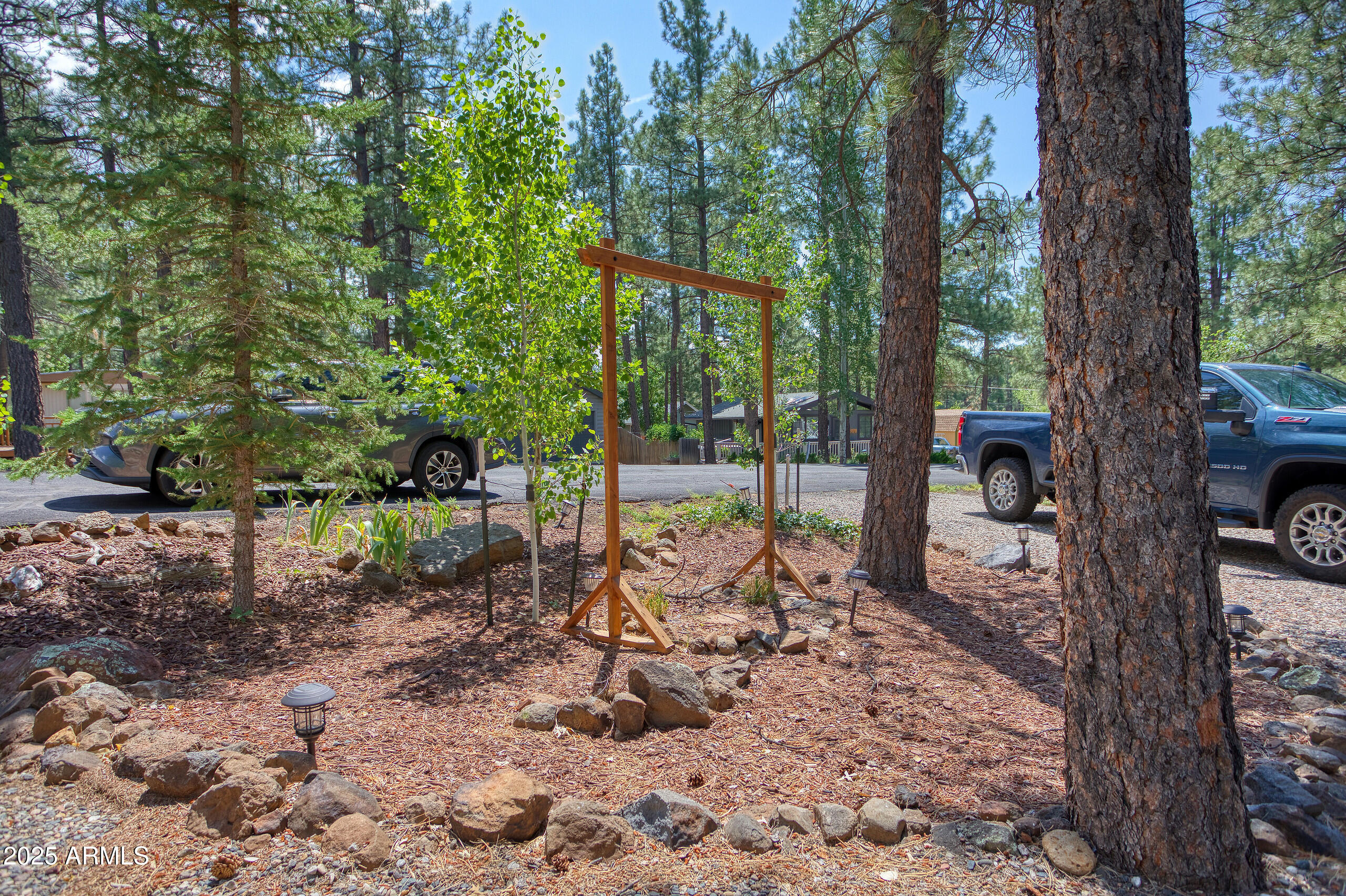 17090 Iron Springs Road Munds Park, AZ 86017 - Photo 4 of 68 a view of a park that has a tree in it