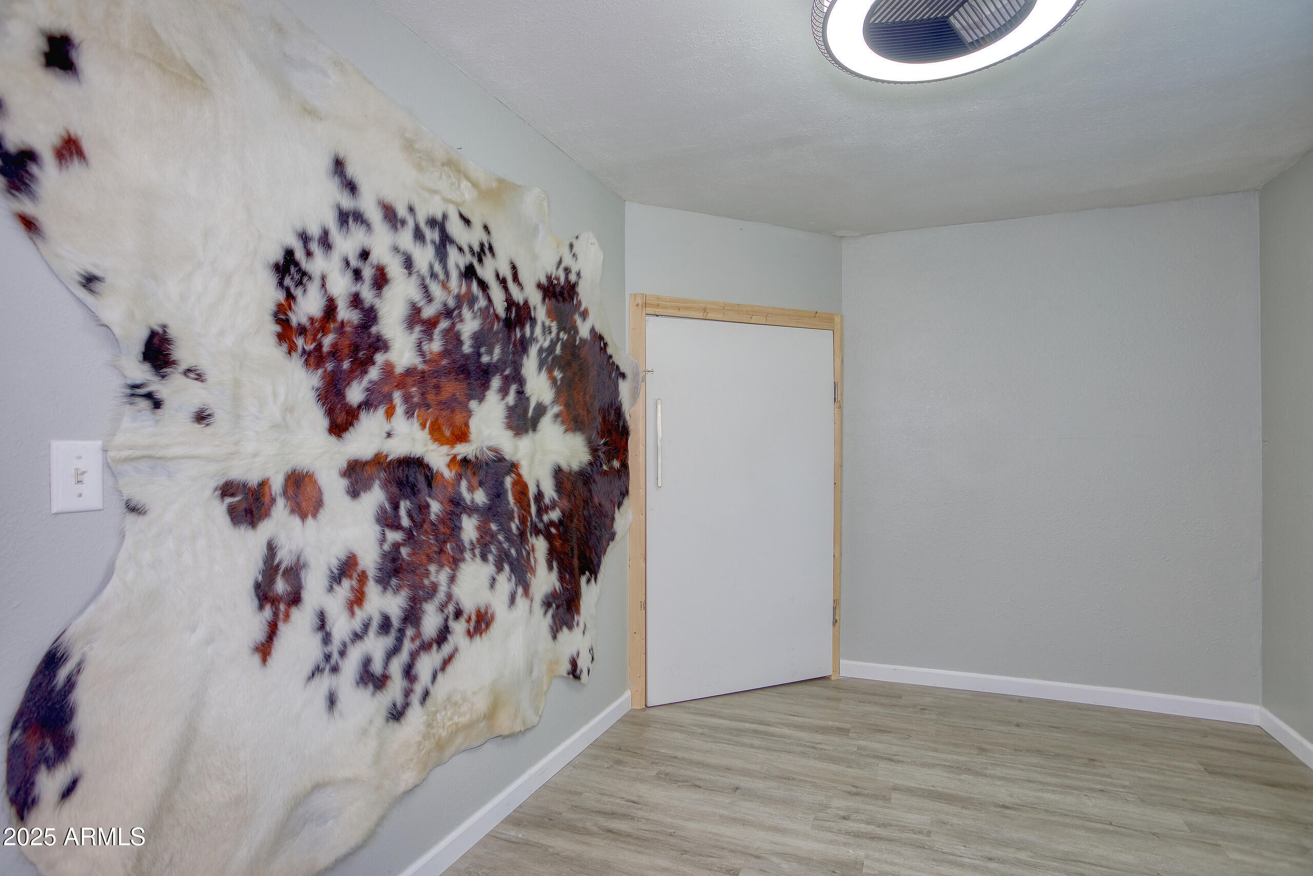 17090 Iron Springs Road Munds Park, AZ 86017 - Photo 42 of 68 a view of a interior in a house