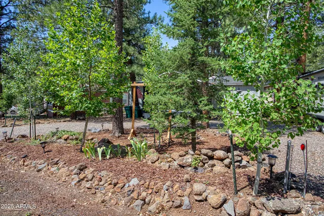 $2,295 | 17090 Iron Springs Road, Munds Park, AZ 86017