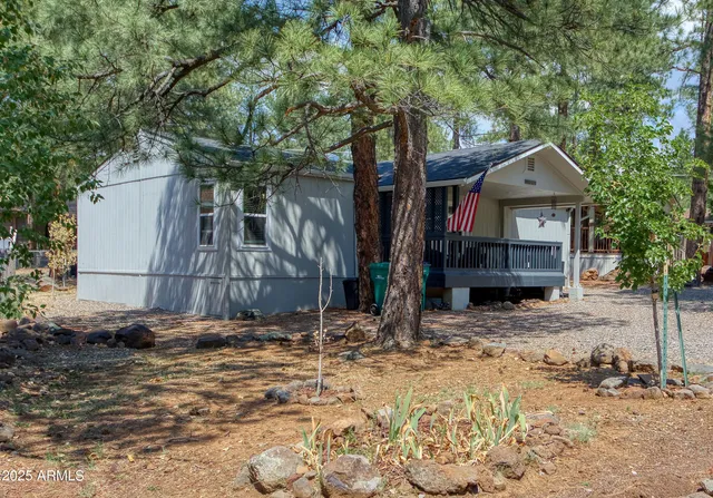 $2,295 | 17090 Iron Springs Road, Munds Park, AZ 86017