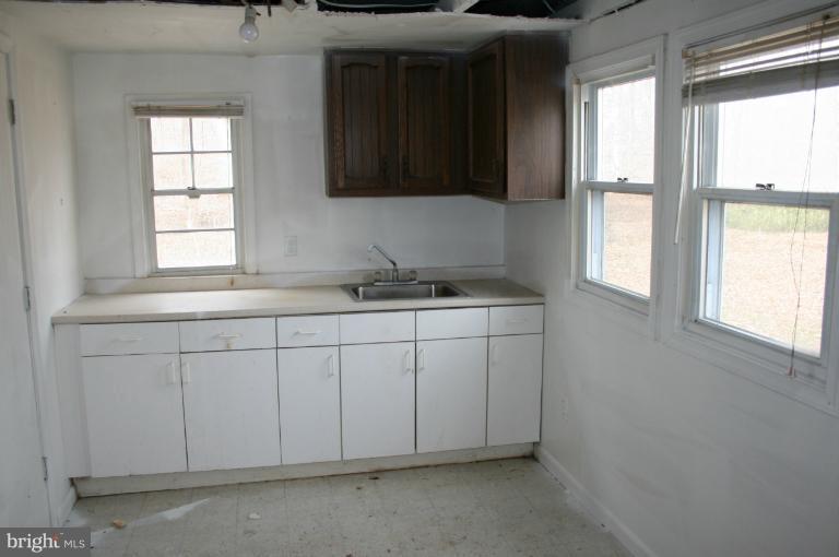 11 Reckord Road Fallston, MD 21047 - Photo 7 of 11 Kitchen
