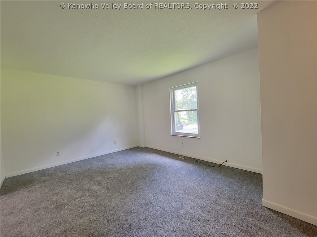 5379 Big Tyler Road, Unit 403 Charleston, WV 25313 - Photo 3 of 17 Gallery Image 3