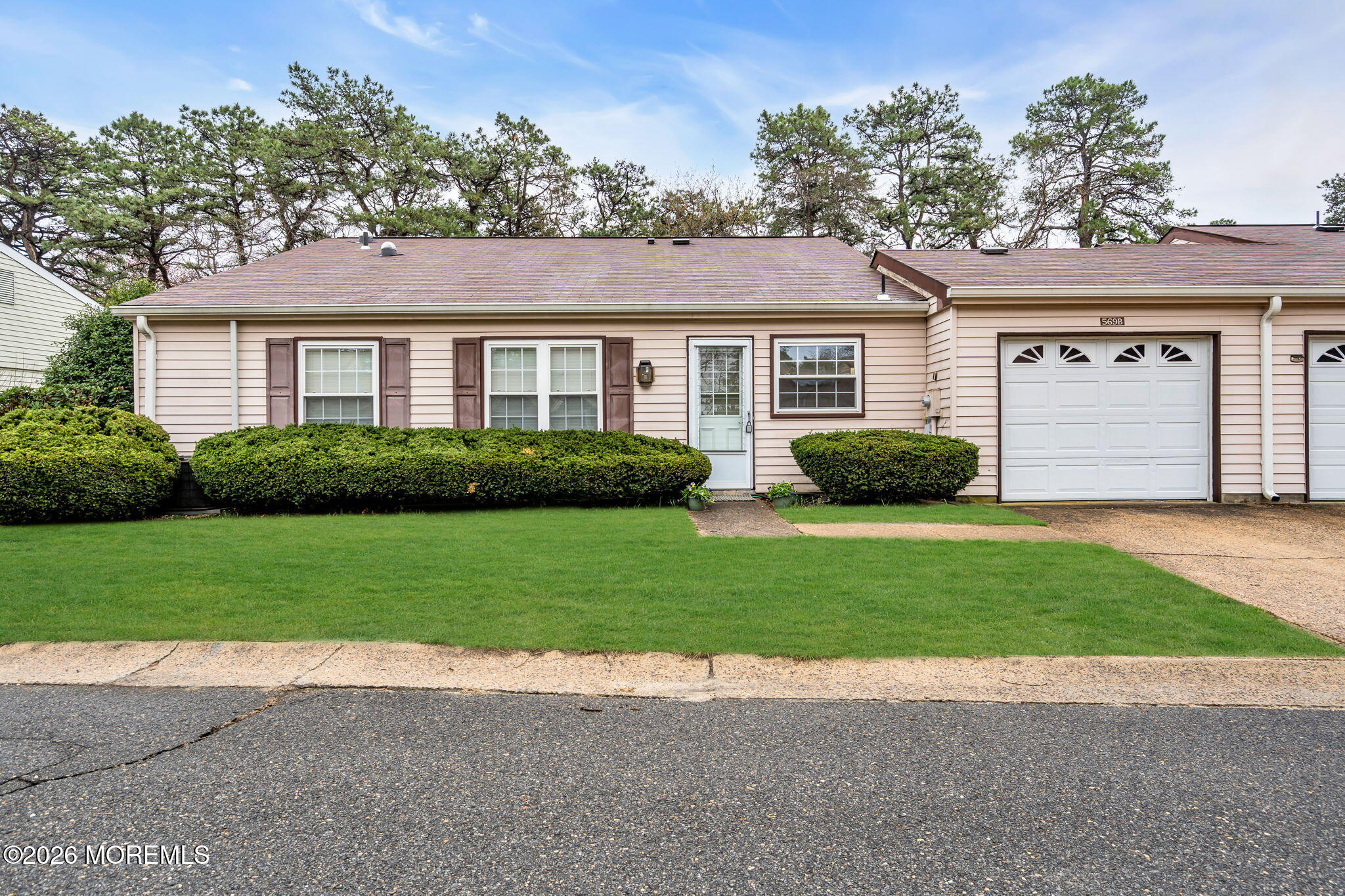 569 B Mayfair Road Manchester Township, NJ 08759 - Photo 6 of 36 4-web-or-mls-DSC09982-1